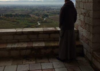Frate dal porticato di Assisi