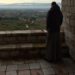 Frate dal porticato di Assisi