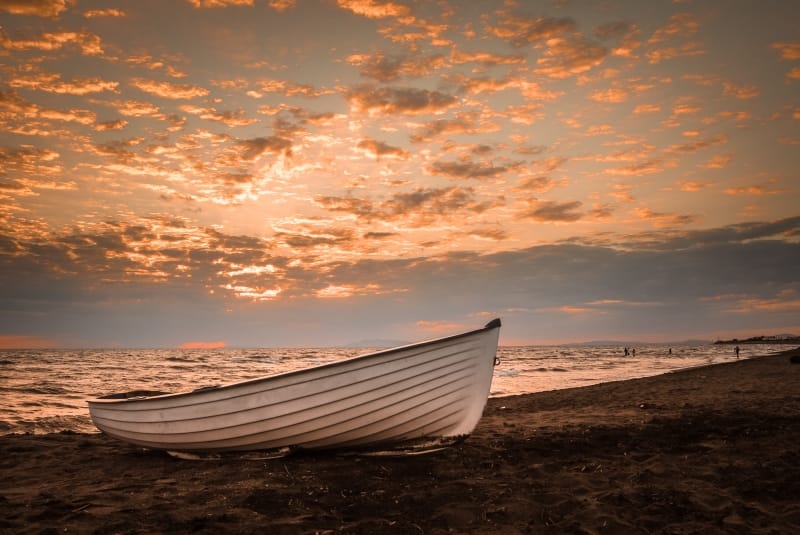 barca e tramonto
