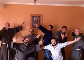 Cile-Frati-in-allegria