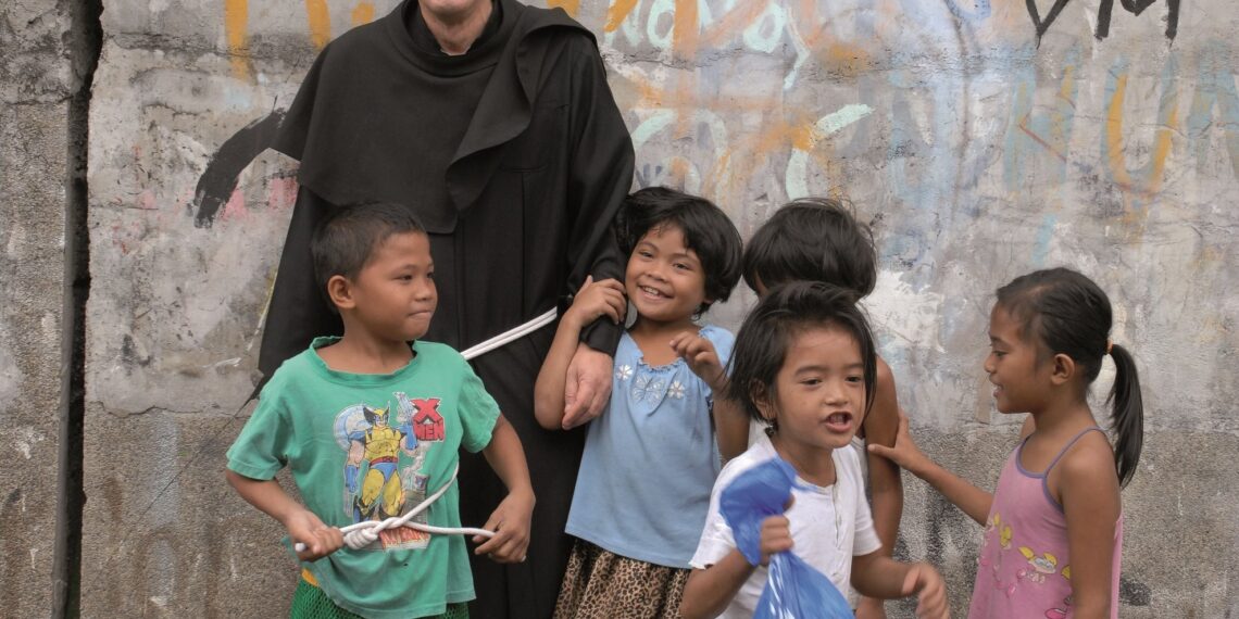 Dio ti viene a cercare tra i poveri e tra loro si fa trovare